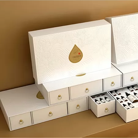 Luxuriöse Hautpflege- und Make-up-Geschenkbox